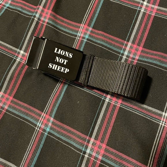 Lions Not Sheep Belt - Picture 1 of 2